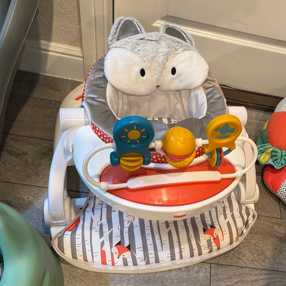 Gray and Red Fox Baby Activity Seat